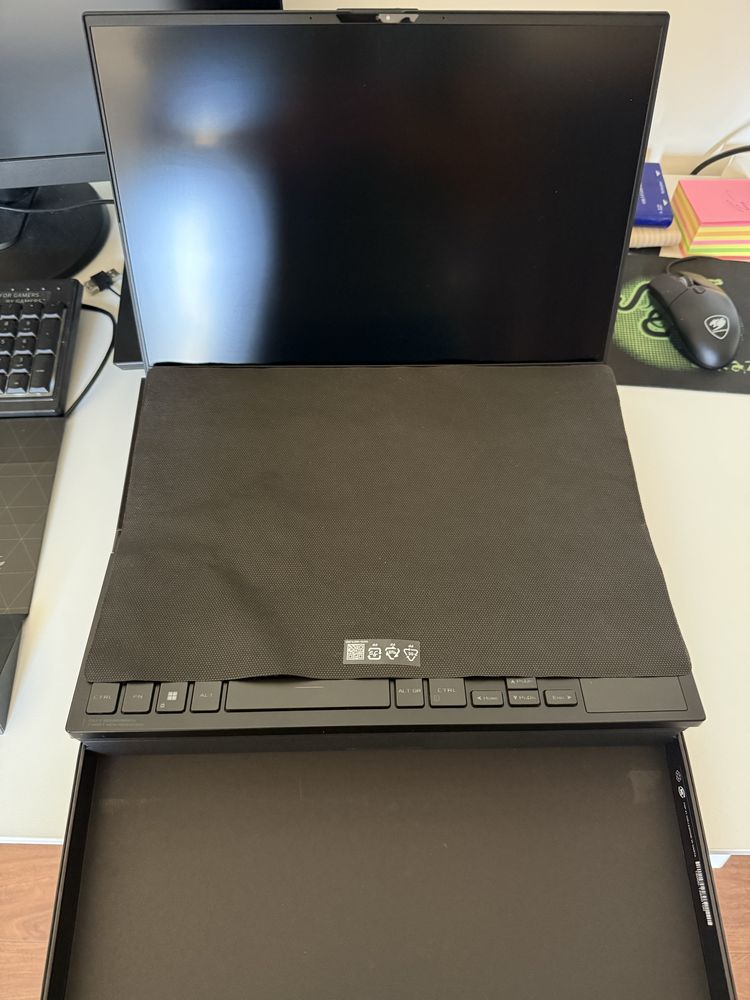 Asus Rog Zephyrua DUO 16 GX650P