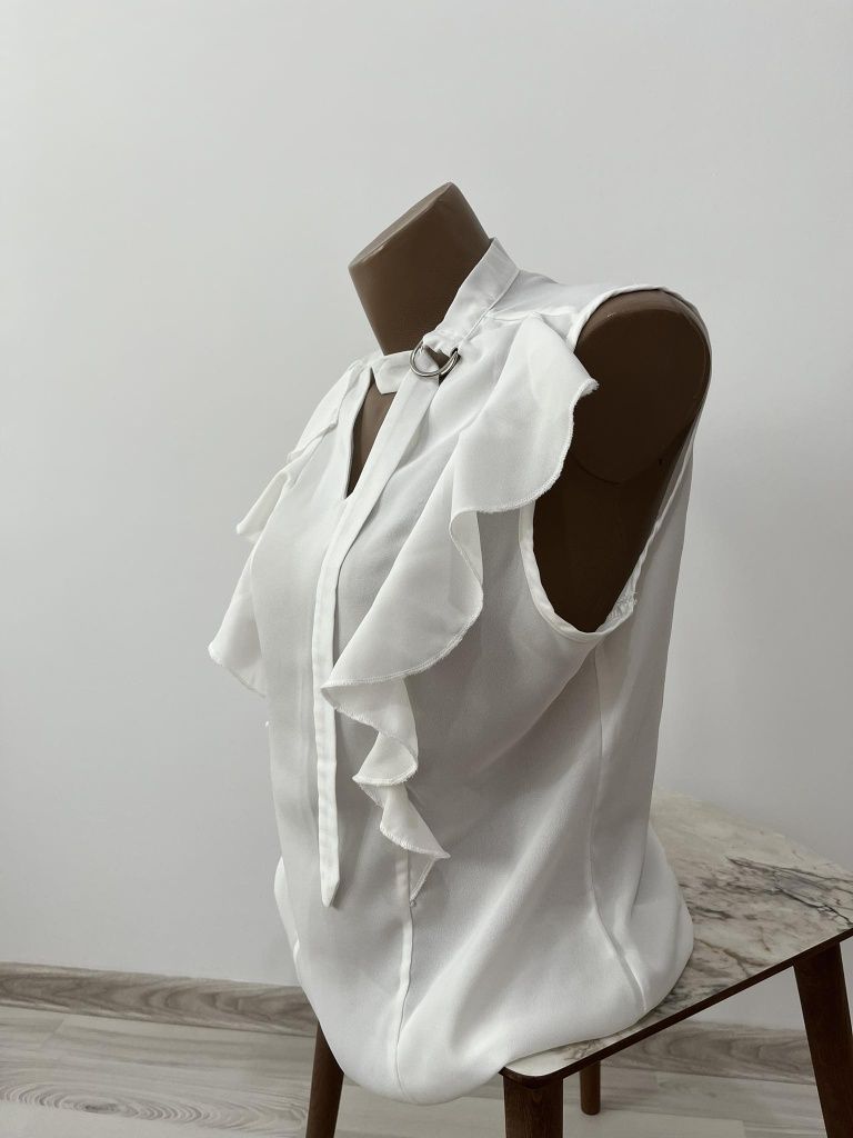 Официална бяла блуза