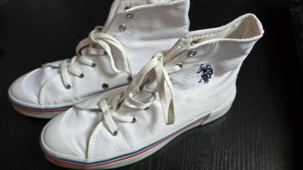 Дамски кецове Adidas