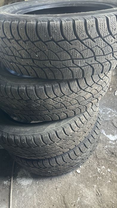 Продам шины в хорошем состояние