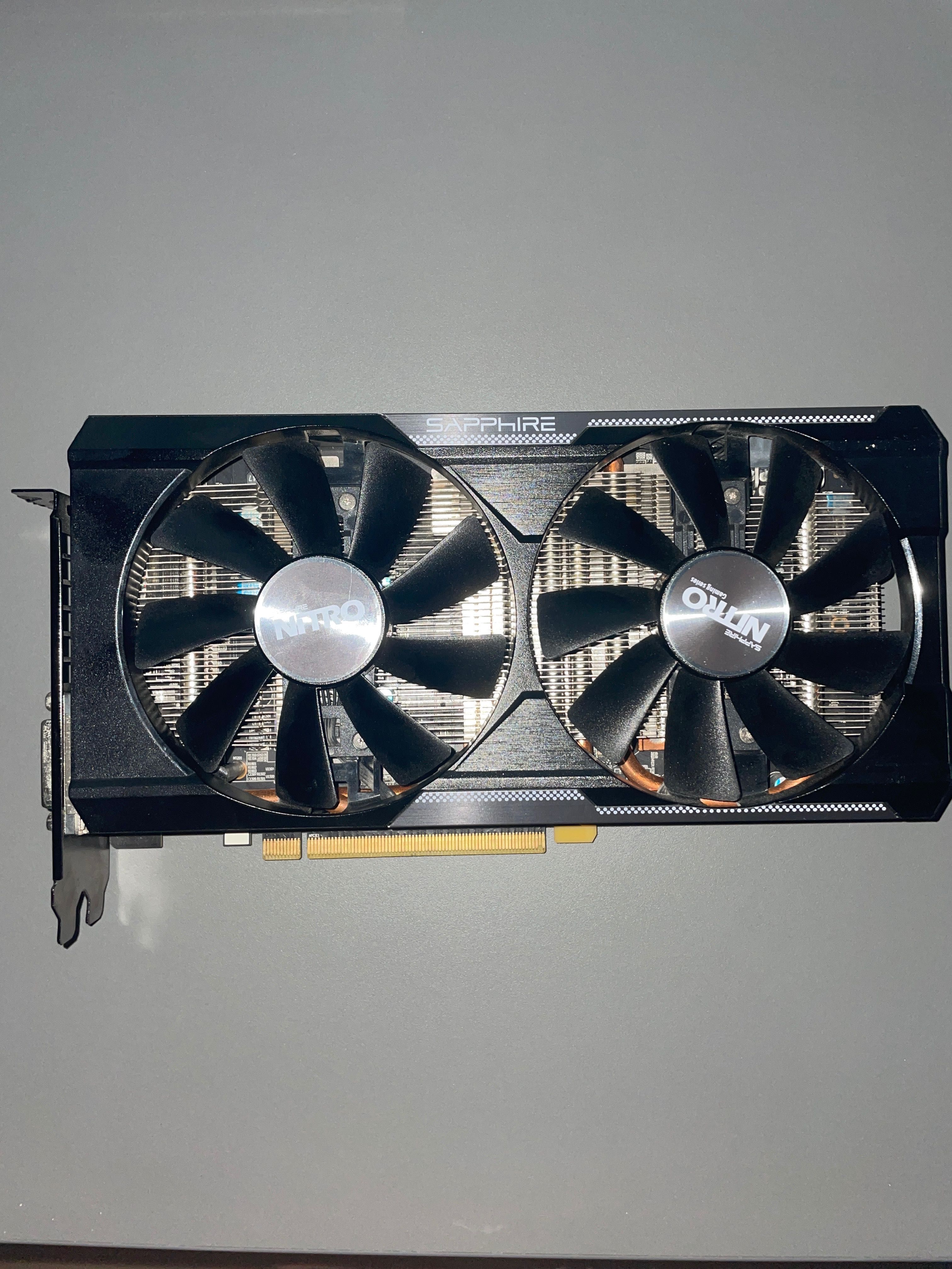 Sapphire Nitro R9 380 4GB -DEFECTA