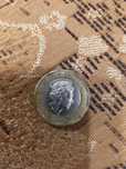 Vând moneda Elizabeth one pound