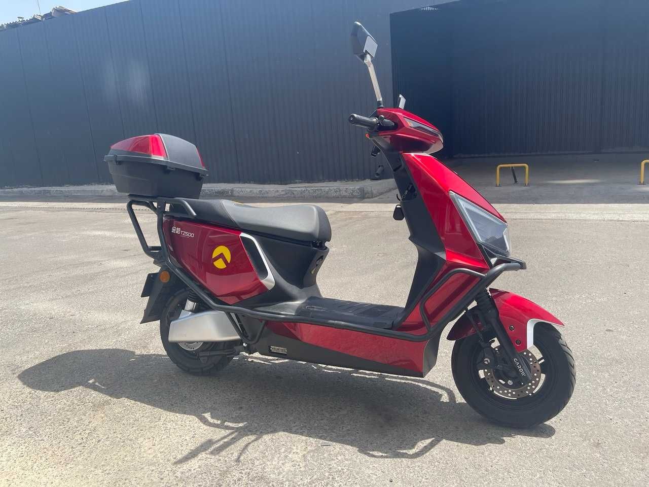 Электроскутер GAROW TZ500