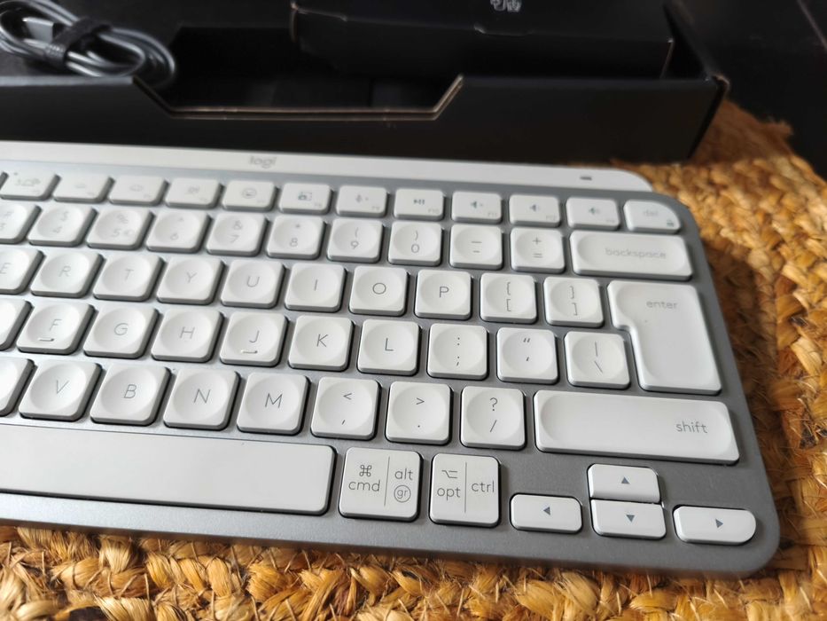 Tastatura Logitech MX Keys Mini ca Noua