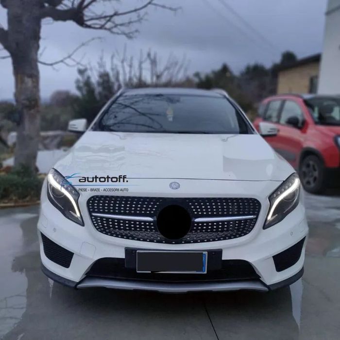 Grila centrala Mercedes GLA X156 (14-17) Diamond Design