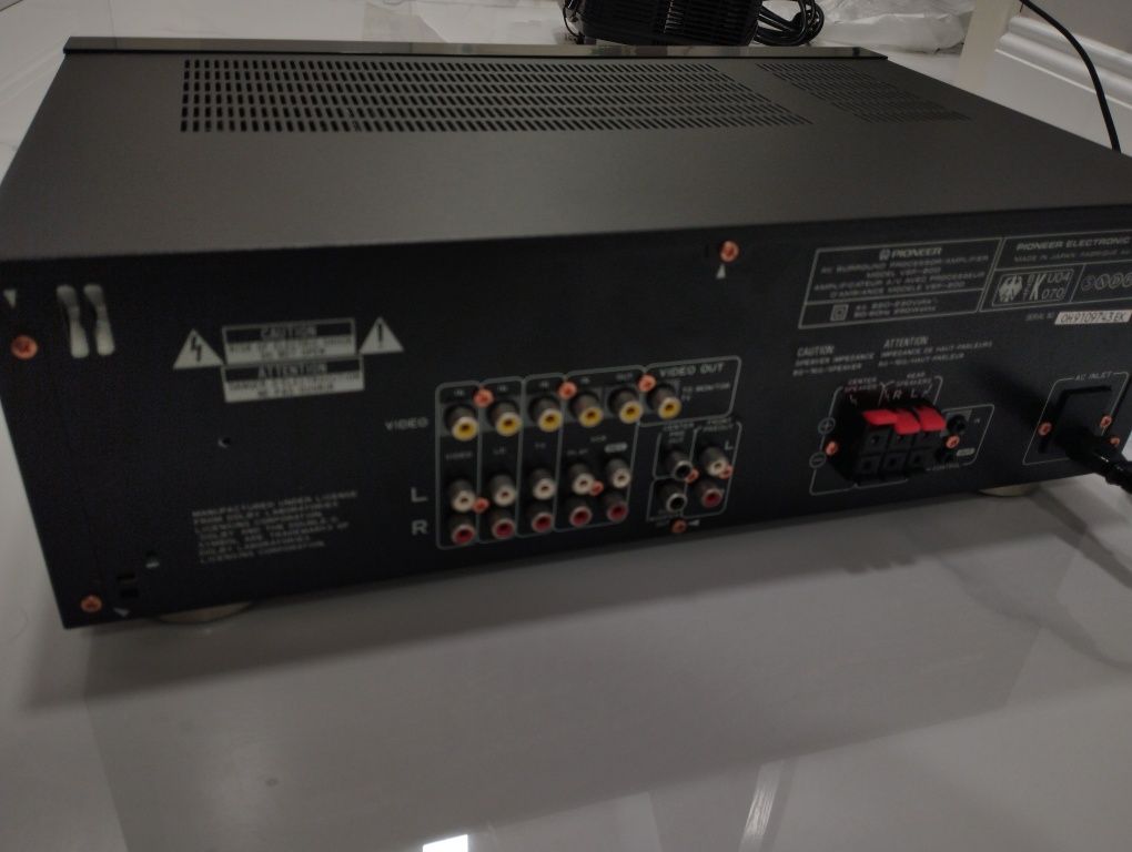 Усилвател Pioneer VSP-200