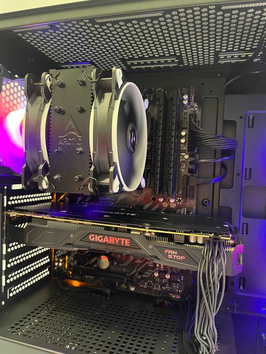 Геймърски компютър Intel Core i7 8700, GTX 1080 8GB, 16GB ram