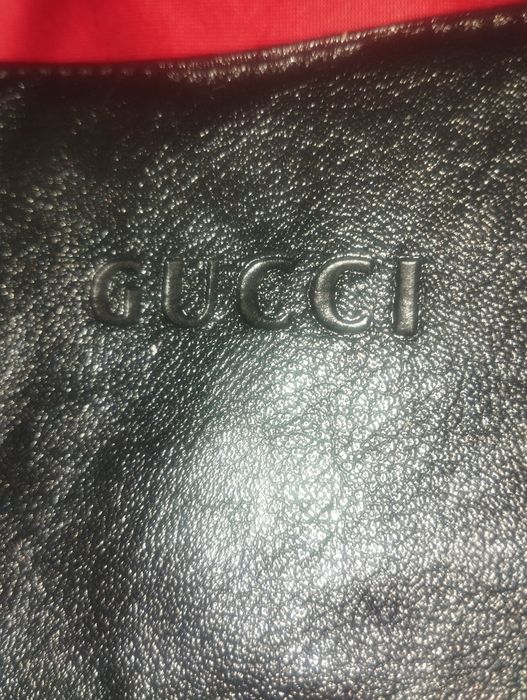 Posetă nouă Gucci