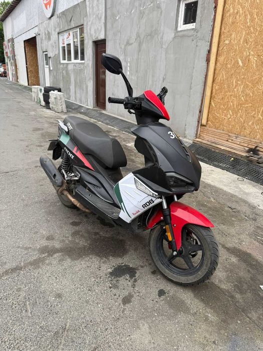 Scutere de vanzare 50 cc - RDB Rocket, Spider si Apec