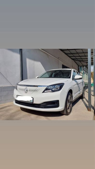 Автомобиль Dongfeng E70(electro)  sotiladi