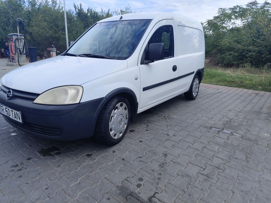 Vând Opel Combo 1.7