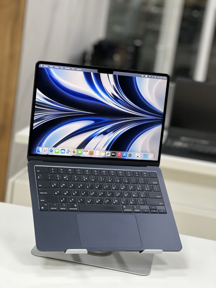 Apple MacBook Air 2022 | M2 | ОЗУ 8Gb | SSD 512Gb