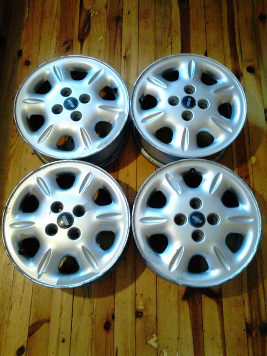 Алуминиеви джанти 14 " . С 4 бр зимни гуми