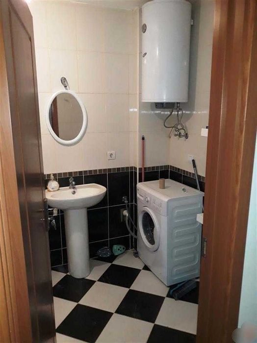 Дава се под наем Едностаен апартамент в Бургас, Лазур - 38 кв.м за 163.2 € - Снимка #2