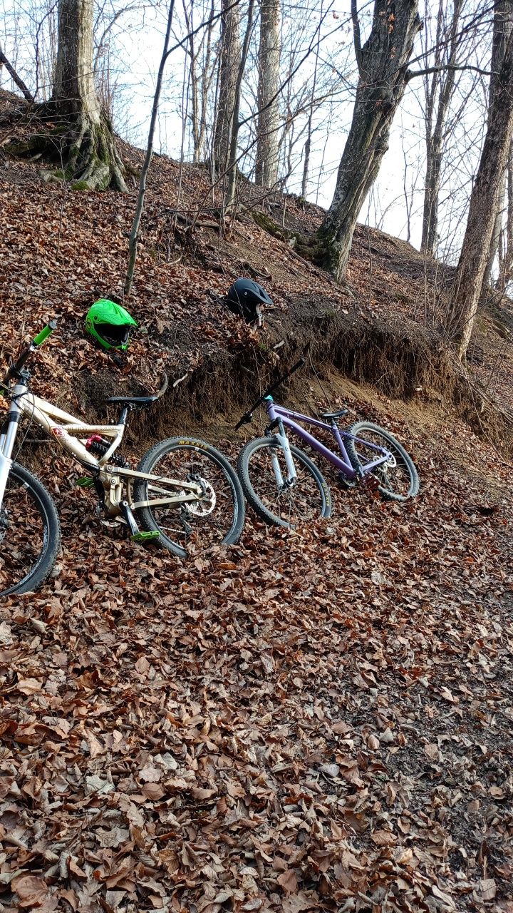 Vând sau schimb bicicleta freeride MONGOOSE