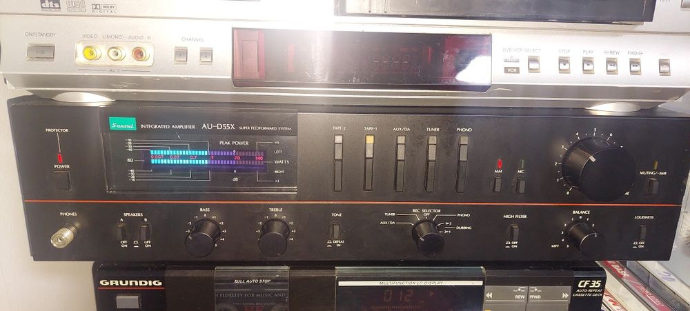 Vand amplificator sansui
