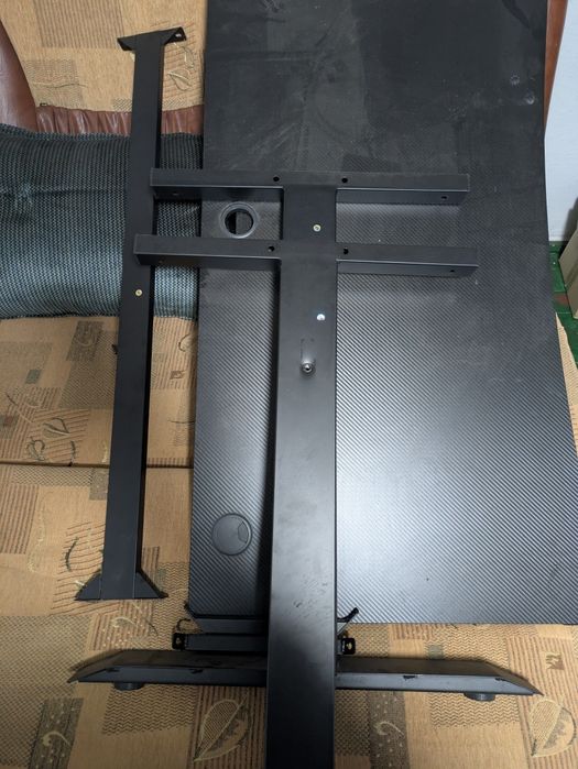 Vand birou gaming rgb URGENT!!