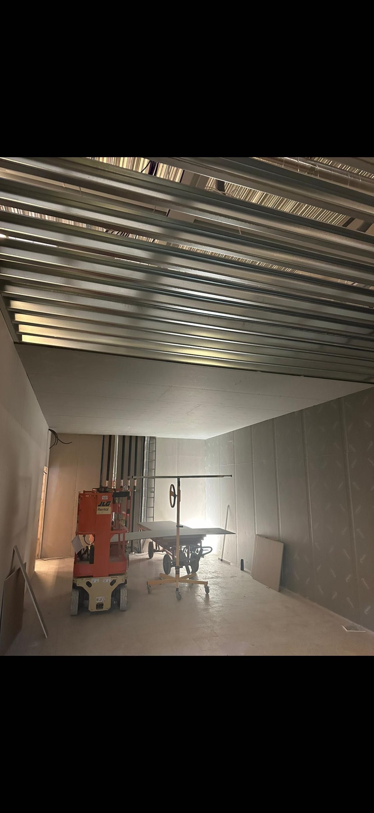 Echipa meseriași -Amenajări interioare/exterioare-Renovari-Constructii