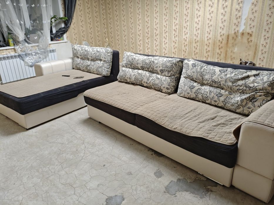 продам диван угловой