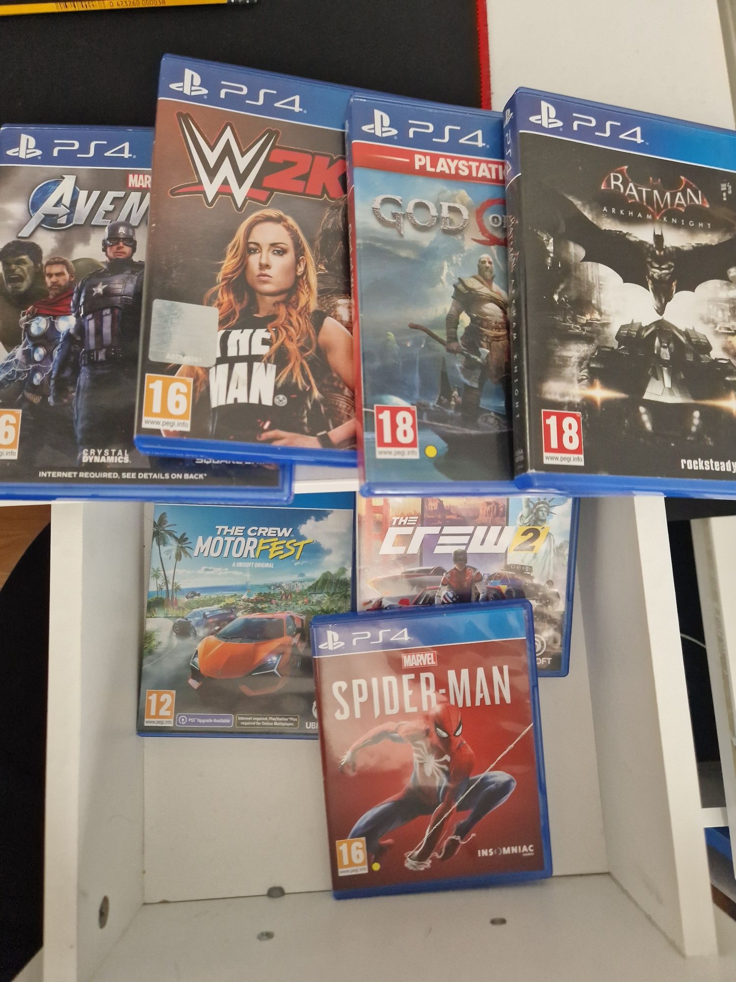 Ps4 7 jocuri 2 manete