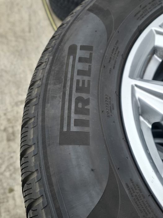 4 Броя 235/65/17 Pirelli 2x6,5mm 2x4mm