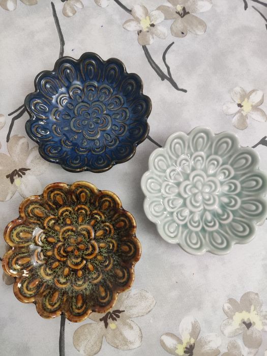 Продам набор из 3-х керамических тарелочек для закусок