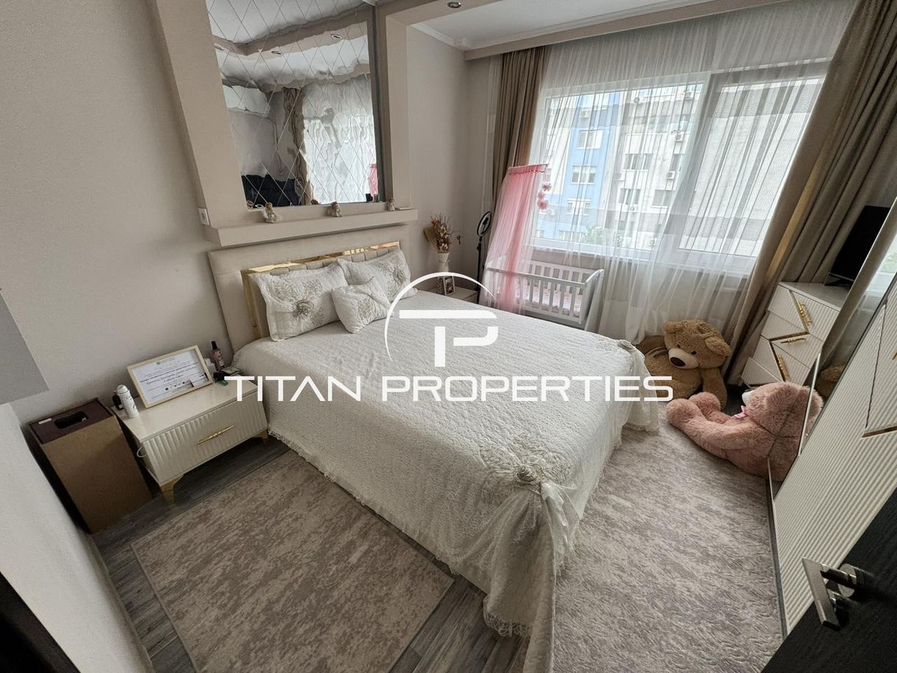 Продава се Тристаен апартамент в Бургас, Меден рудник - зона В - 90 кв.м за 2128 €/кв.м - Снимка #3