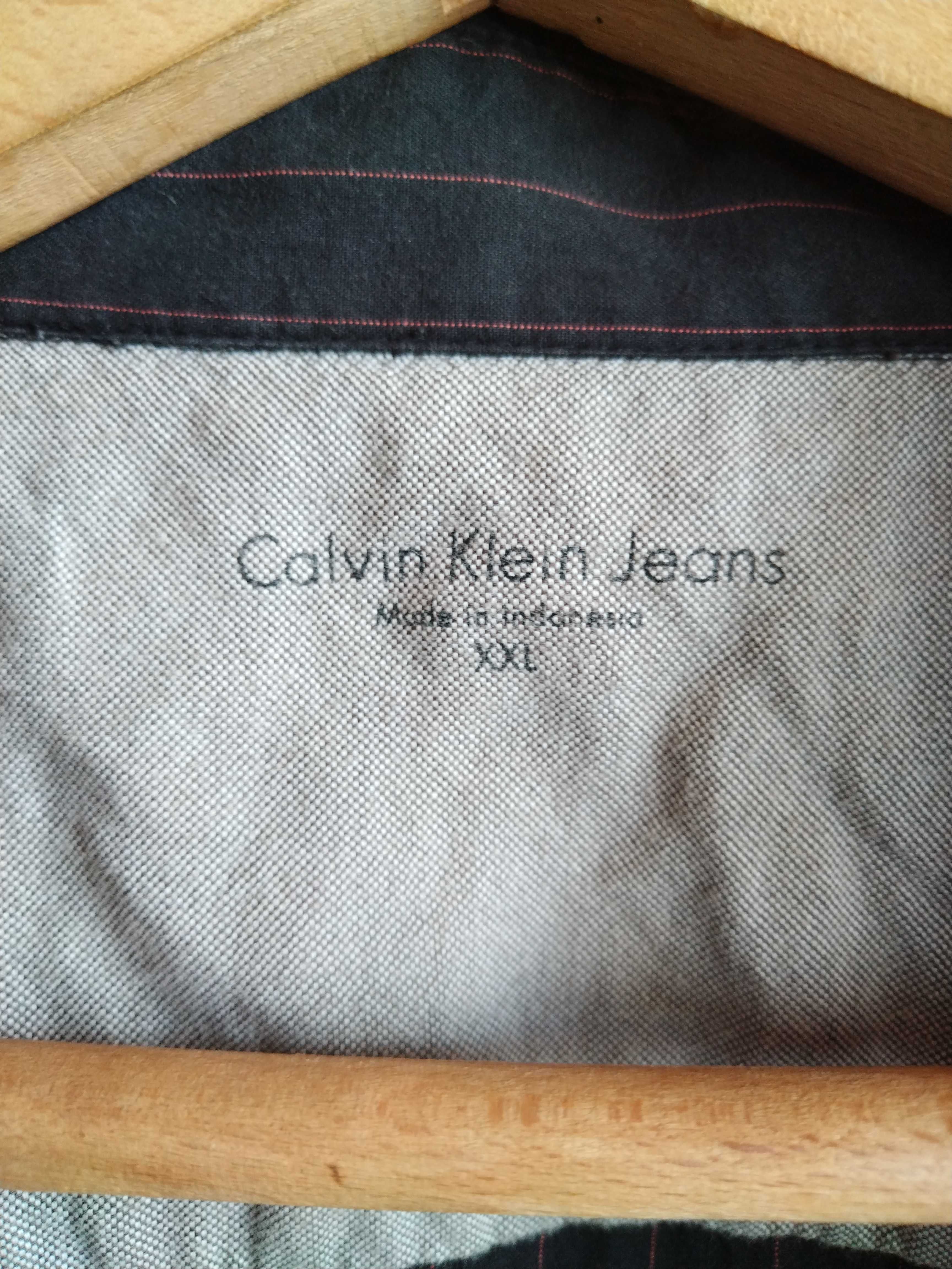Риза Calvin Klein