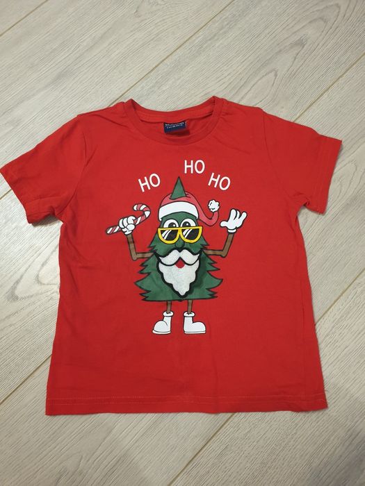 Lot Crăciun, 98-104
Purtate foarte puțin, une sunt chiar noi.

Preț