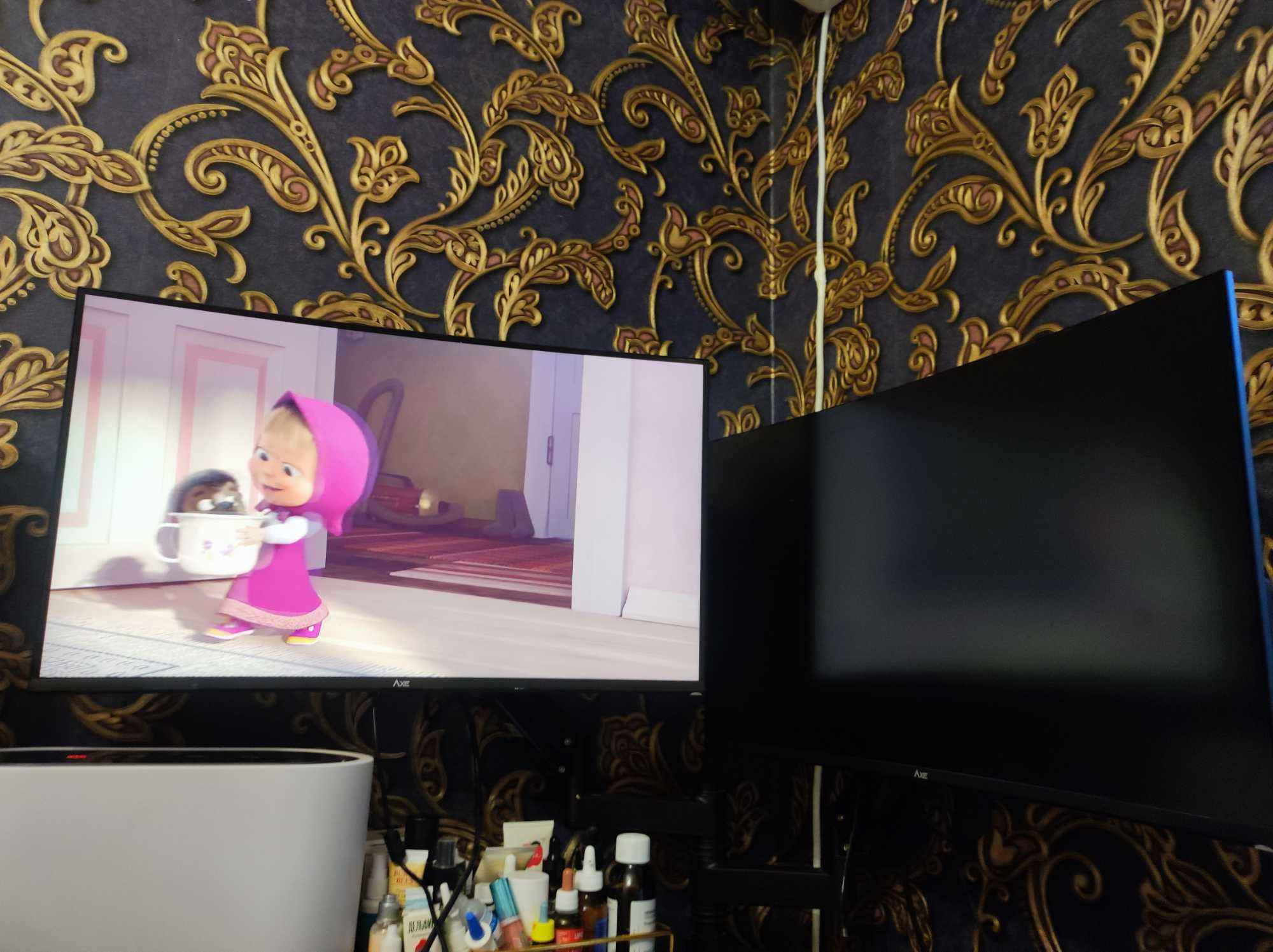 Curved Monitor 27"