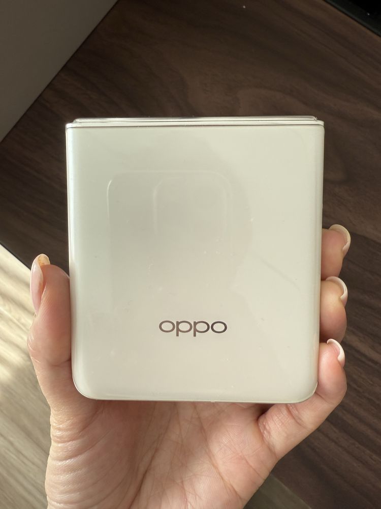 Продам Oppo find N3 flip