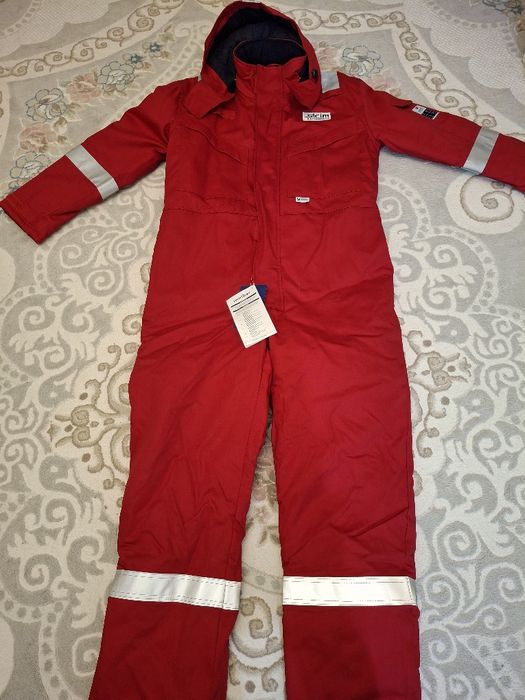 Продаю зимний комбез