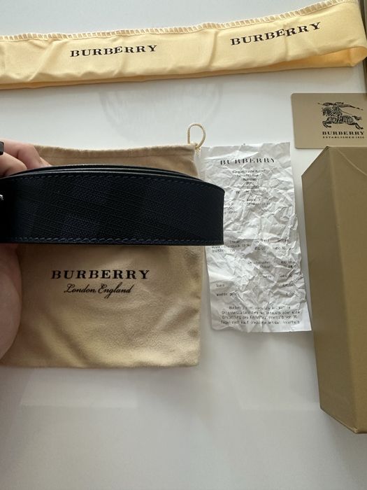 Curea Burberry nou