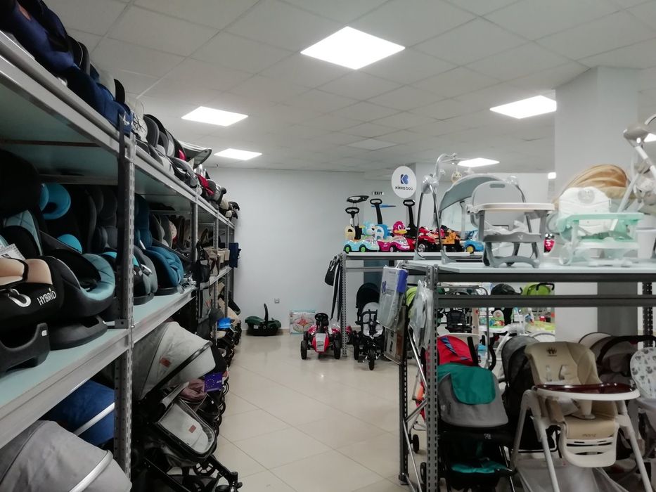 Стелажи за магазин , оборудване за магазин