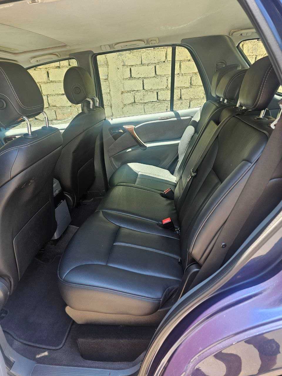 автомобиль Mersedes ML 163