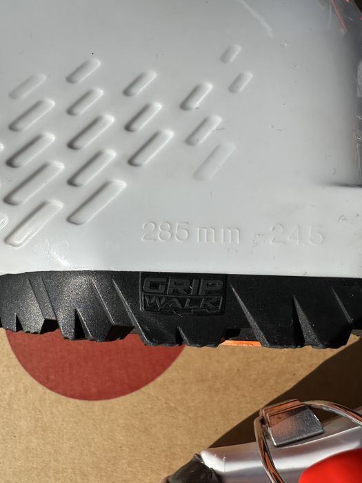 Детски ски обувки Rossignol