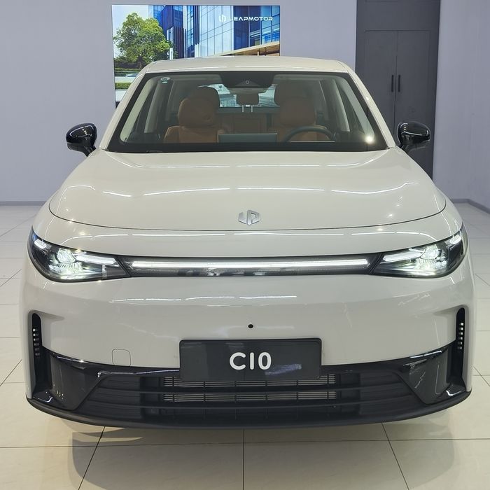 Leapmotor C10 530Km Elektr Komfort Dop opsiya 2025 3 yil garantiya
