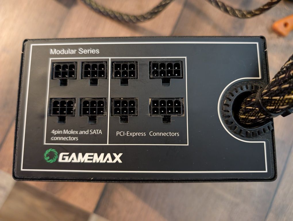 Захранване GameMax GM1050 - 1050W