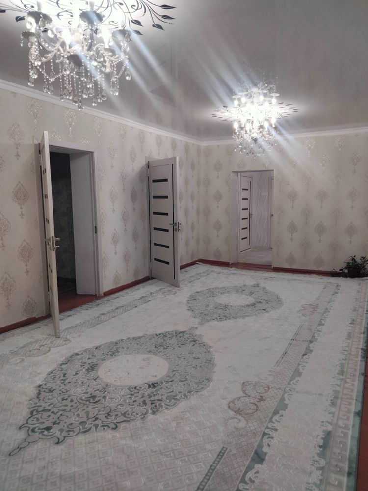 Совхоз Капланбекте центрде үй сатылады, барлық жағдайы жасалған