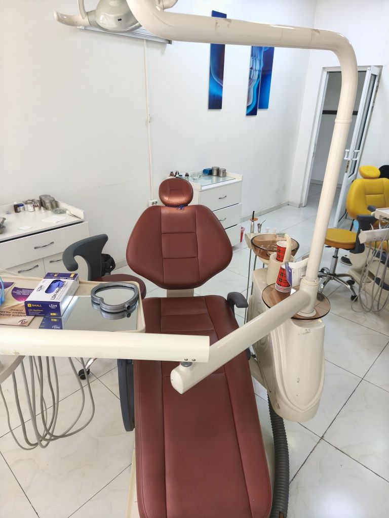 Stomatologik kreslo sotiladi