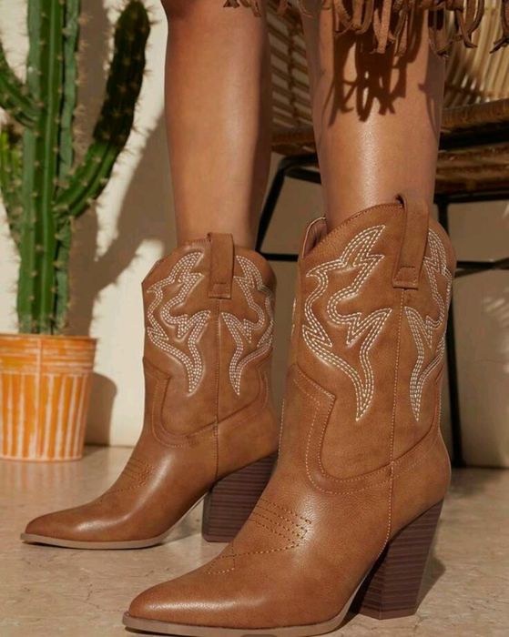 Нови ботуши  40 номер