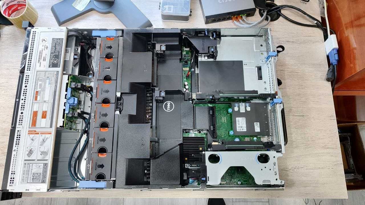 Сервер Dell PowerEdge R730 8SFF 20Core 64Gb Raid 750W
