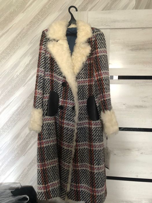 Продам польто  в отличном состоянии