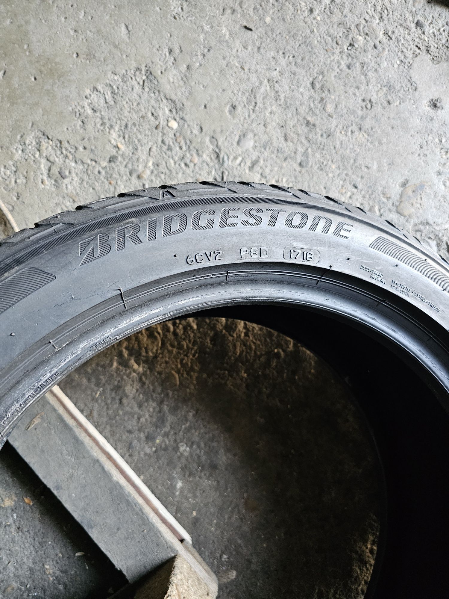 2 anvelope vara 215 50 18 Bridgestone 2018