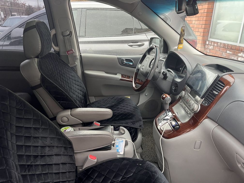 Kia carnival 2007 год