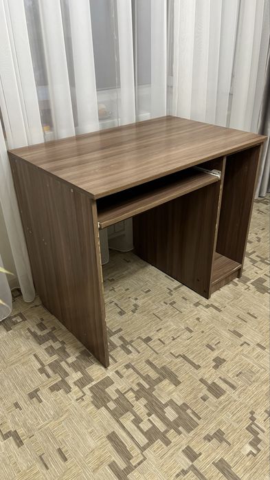 Стол компьютерный (в Сортировке)