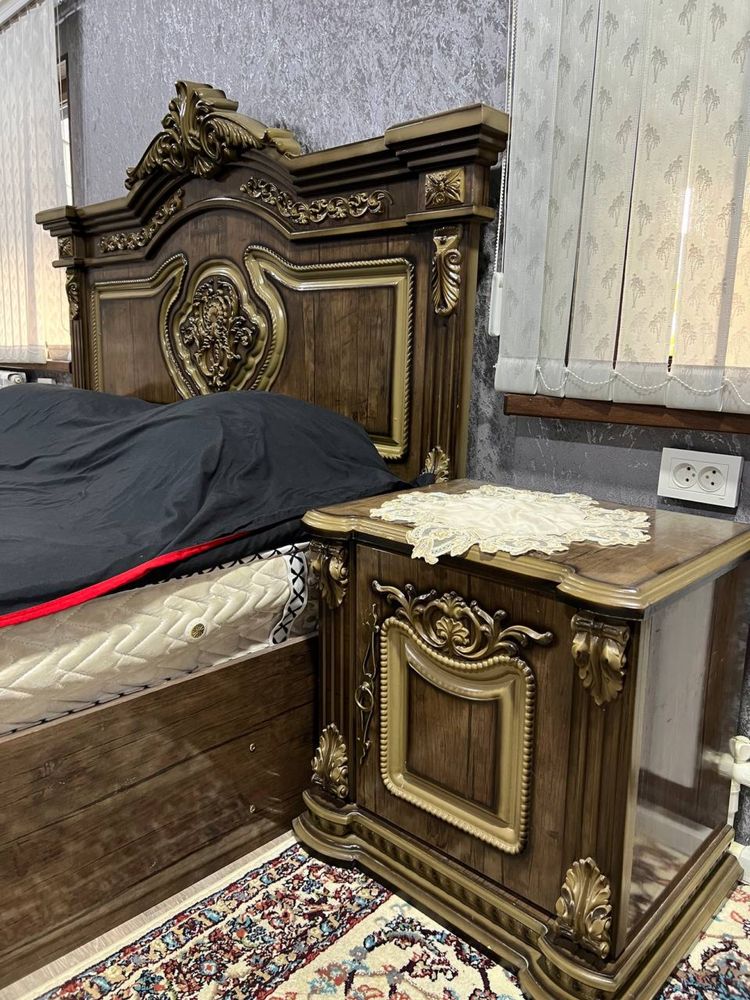 Продаётся спальная гарнитура