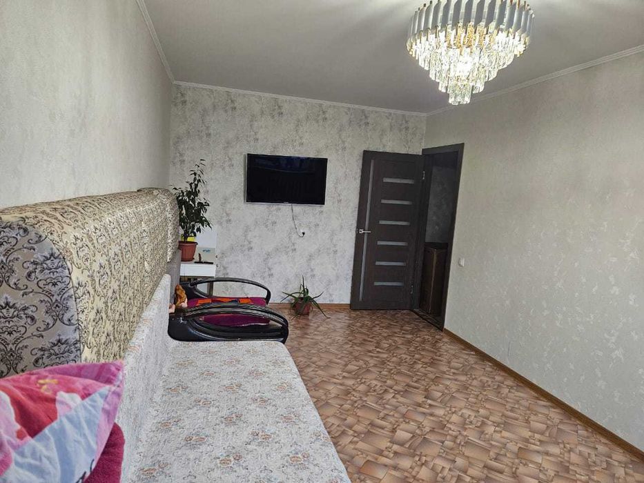 Продам  3 комнатную квартиру по Садовой