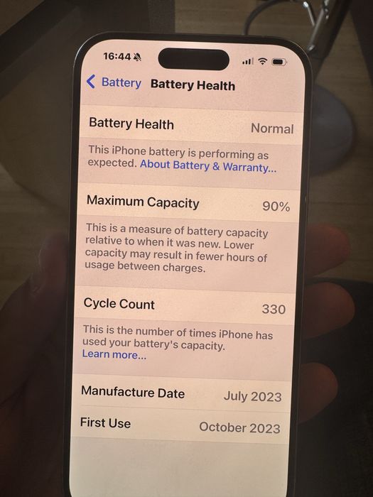 Iphone 15 PRO, 256 GB, бял + калъф