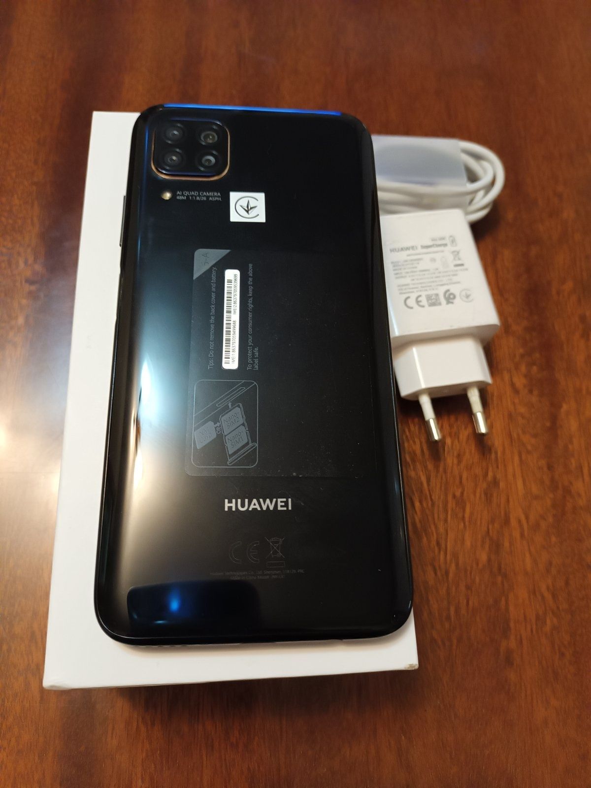 Huawei p40 lite - КАТО НОВ - 128GB/6 GB Ram